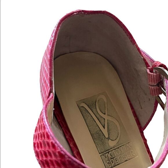 Victoria Spencer Ella genuine snake leather pink shoes. Size 8M. 3” heel - Picture 6 of 9
